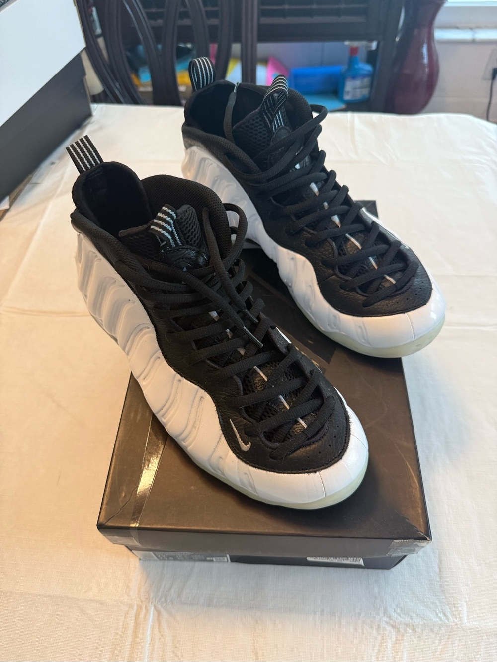 Nike Black and White Foamposite-Style Men's Athletic Sneakers